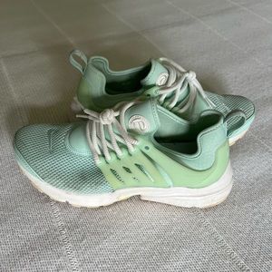 Nike Presto Tennis Shoes